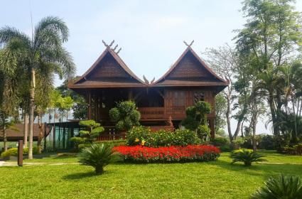 Tayland&#039;ın En Kuzey Noktası: Chiang Rai 