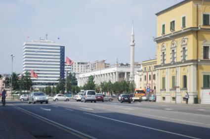 Trileçe Yemeye Gidelim  Trileçe Yemeye Gidelim