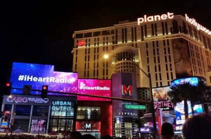Las Vegas'ta Işıklar Arasında Üç Gün  Las Vegas'ta Işıklar Arasında Üç Gün