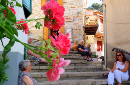 Bir Yudum Köy - Şirince  Bir Yudum Köy - Şirince