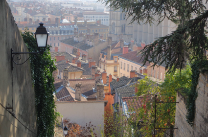 Kasımda Lyon Bir Başka  Kasımda Lyon Bir Başka