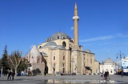 Şerafettin Camii 