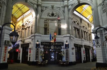 Macca Villacross Pasajı 