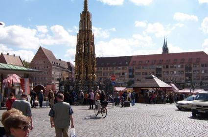 SCHÖNER BRUNNEN 