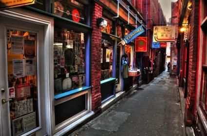  Fan Tan Alley