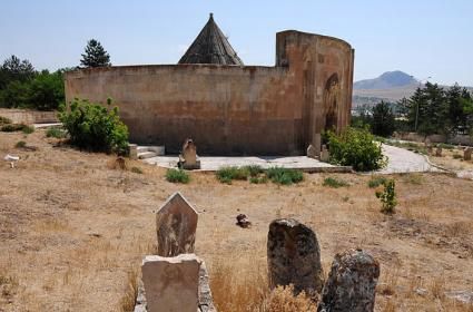 Hıdır Abdal Türbesi