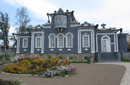 3. Alexander Anıtı