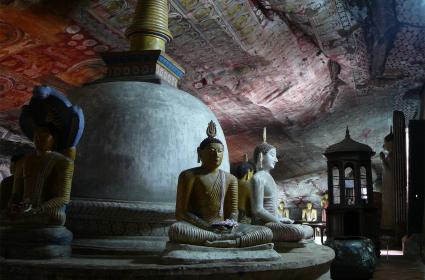 Sri Lanka’nın en büyük ve en iyi korunmuş mağara tapınak kompleksi nerede yer alır? 