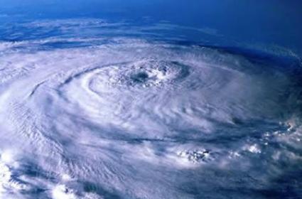 Dünyada en fazla can kaybına sebep olan Cyclone kasırgası hangi ülkede gerçekleşmiştir? 