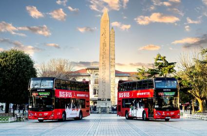 İstanbul’u Keşfetmenin En Özgür ve Keyifli Yolu: Çift Katlı Otobüs ve Boğaz Turu Bir Arada!