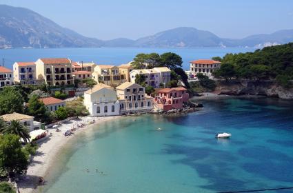 Yunan Adası - Türk Sahili Çekişmesi  Yunan Adası - Türk Sahili Çekişmesi