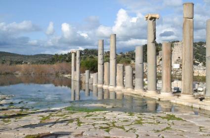 "Işık Ülkesi"nin Özel Kenti: Patara "Işık Ülkesi"nin Özel Kenti: Patara