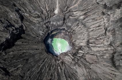 Dünya Üzerindeki En İlginç Meteor Kraterleri 