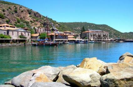 Assos Kiralik Villa - Tatil için Kiralık 10 Yazlık ve Deniz Manzaralı Villa 