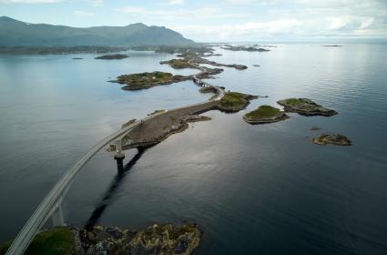 Dünyanın En Harika ve En İlginç Araba Yolları 