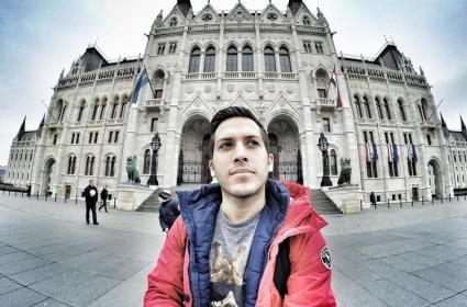 ALEX TIENDA: "2009'DA SEYAHAT ETMEYE VE İÇERİK ÜRETMEYE BAŞLADIM VE BUNDAN PARA KAZANDIM"  ALEX TIENDA: "2009'DA SEYAHAT ETMEYE VE İÇERİK ÜRETMEYE BAŞLADIM VE BUNDAN PARA KAZANDIM"