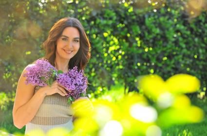 Ayşe Tolga: “Seyahat insanın kendisi için yapabileceği en büyük yatırım, çünkü seyahat ettiğinizde aynı zamanda kendi içinizde bir yerlere gitmiş oluyorsunuz.”  Ayşe Tolga: “Seyahat insanın kendisi için yapabileceği en büyük yatırım, çünkü seyahat ettiğinizde aynı zamanda kendi içinizde bir yerlere gitmiş oluyorsunuz.”